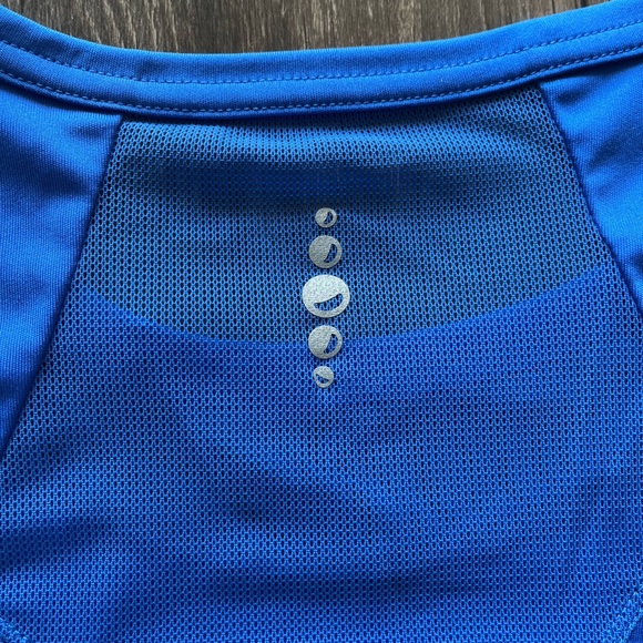 Avia Blue Athletic Workout Top Sz M - Picture 4 of 5